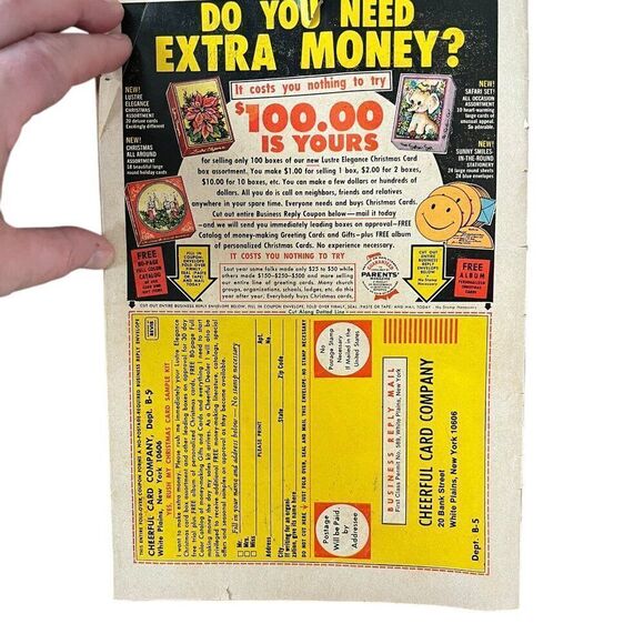 Archie's Girls Betty & Veronica #201 - Picture 2 of 3